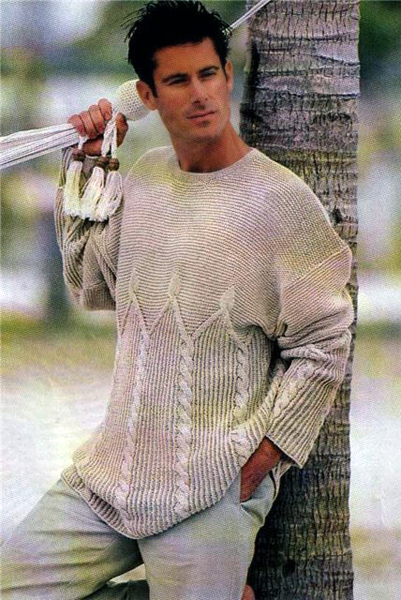 Мужской пуловер.