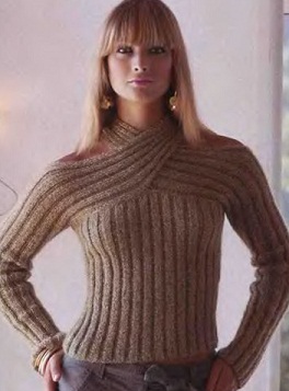 Пуловер с оригинальным воротником вязаный спицами.